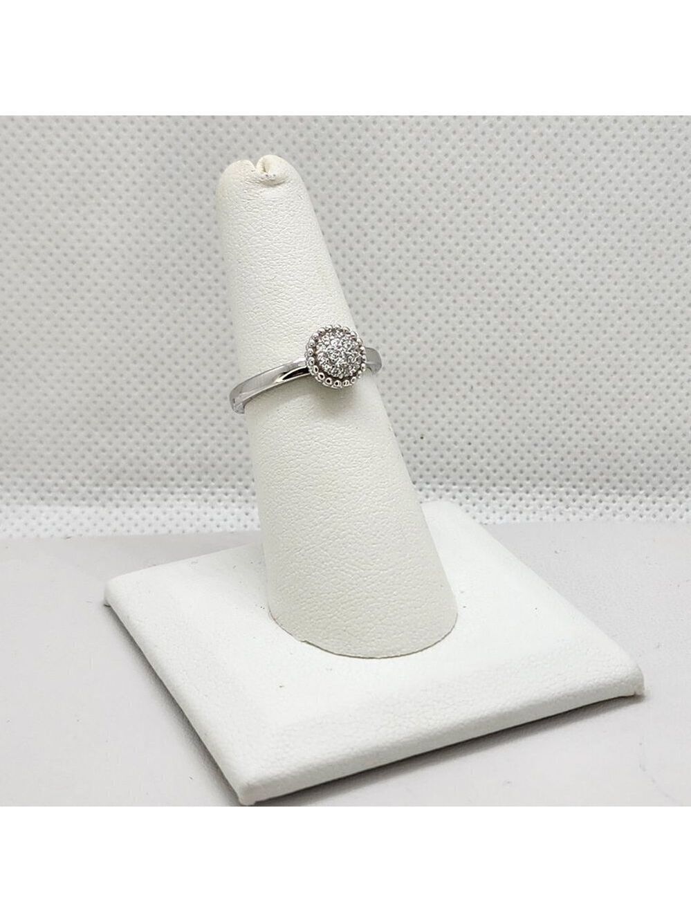 Brand New Sterling Silver 925 Round Cubic Zirconia Stones Ring